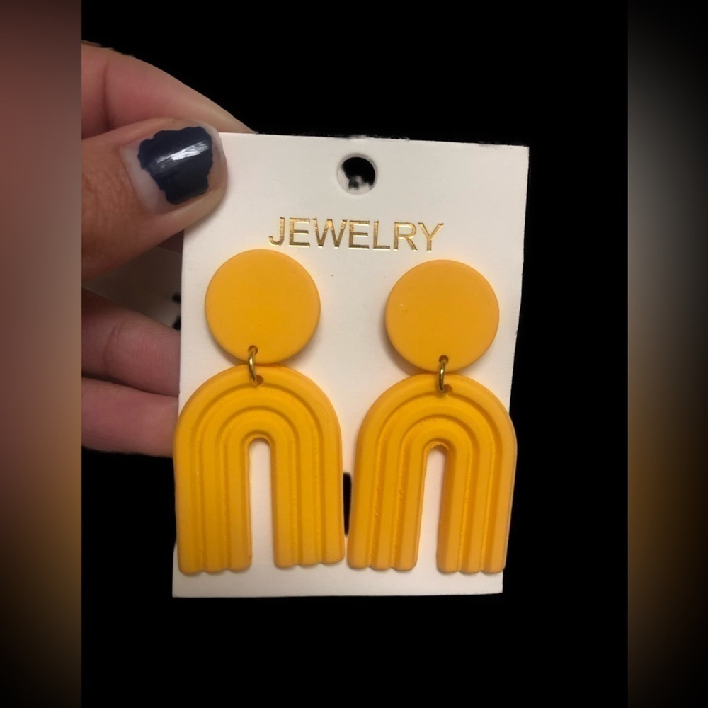 Yellow Clay Earrings - Picture 2 of 2